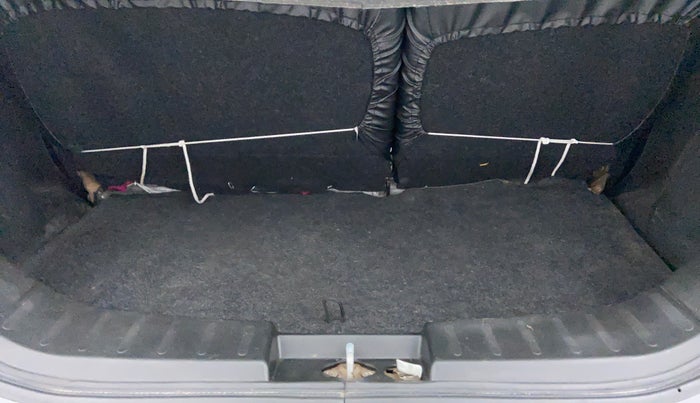 2014 Maruti Wagon R 1.0 VXI, Petrol, Manual, 39,049 km, Boot Inside View