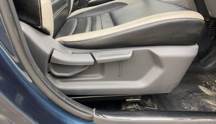 2019 Hyundai GRAND I10 NIOS SPORTZ 1.2 KAPPA VTVT, Petrol, Manual, 91,368 km, Driver Side Adjustment Panel