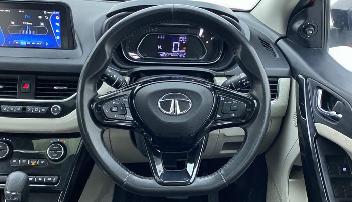 2020 Tata NEXON XZA+ (O) 1.5  RTQ, Diesel, Automatic, 20,051 km, Steering Wheel Close Up
