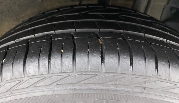 2020 Tata NEXON XZA+ (O) 1.5  RTQ, Diesel, Automatic, 20,051 km, Left Rear Tyre Tread