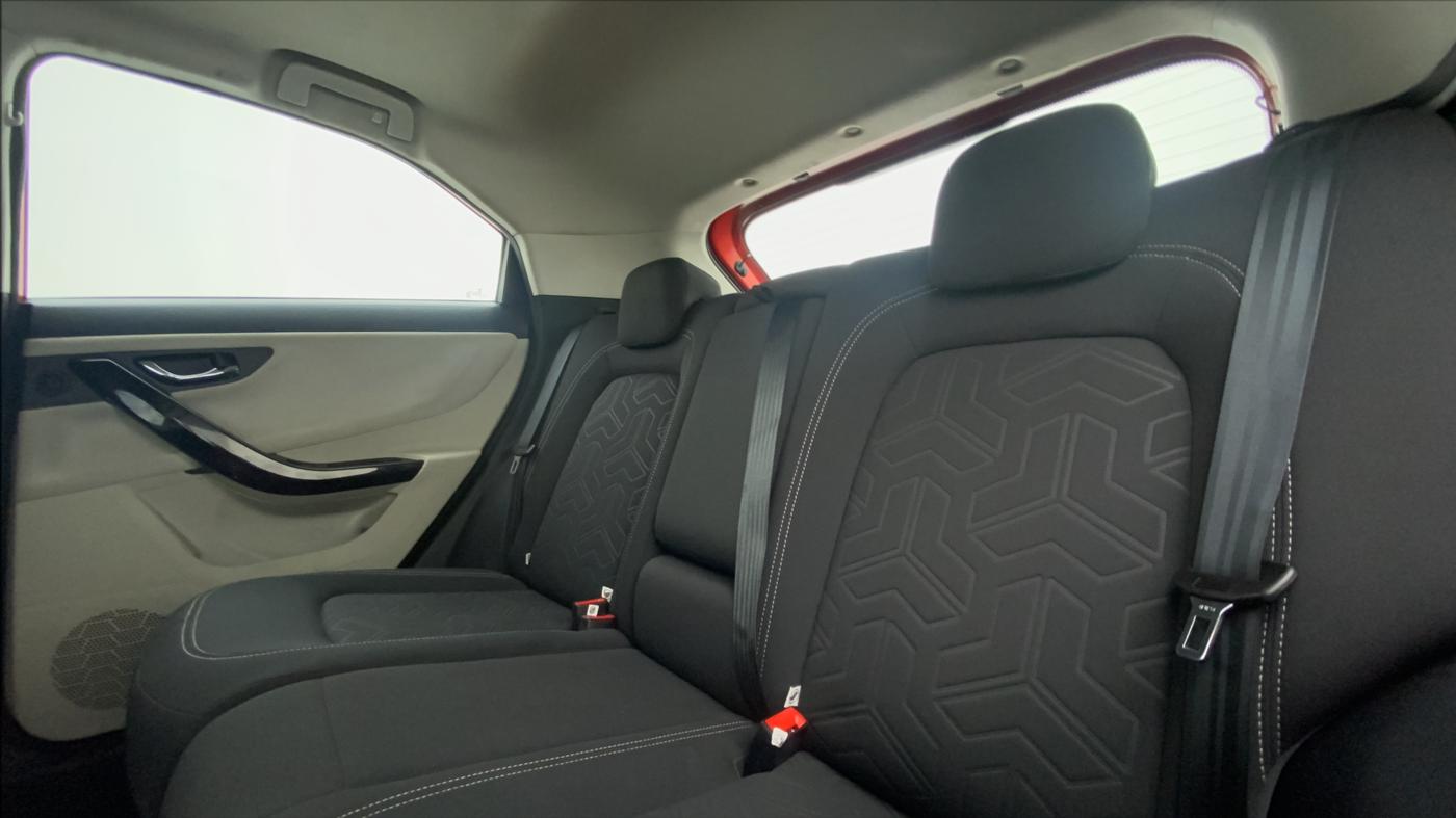 2020 Tata NEXON XZA+ (O) 1.5  RTQ, Diesel, Automatic, 20,051 km, Right Side Rear Door Cabin