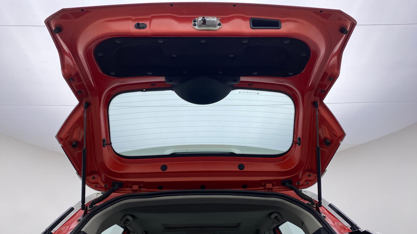 2020 Tata NEXON XZA+ (O) 1.5  RTQ, Diesel, Automatic, 20,051 km, Boot Door Open