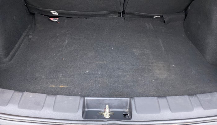 2020 Tata NEXON XZA+ (O) 1.5  RTQ, Diesel, Automatic, 20,051 km, Boot Inside