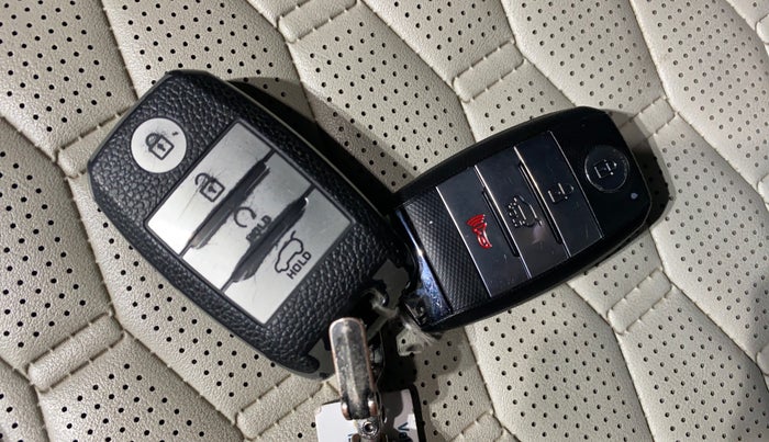 2019 KIA SELTOS HTX IVT 1.5 PETROL, Petrol, Automatic, 54,013 km, Key Close Up