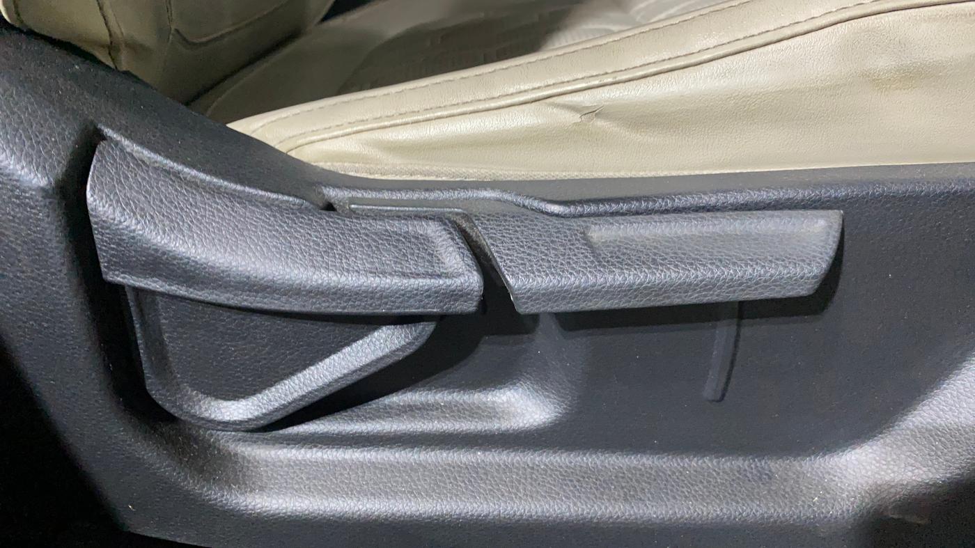 2019 KIA SELTOS HTX IVT 1.5 PETROL, Petrol, Automatic, 54,013 km, Driver Side Adjustment Panel