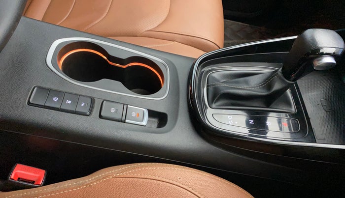 2021 MG HECTOR PLUS SHARP 1.5 PETROL TURBO DCT 6-STR, Petrol, Automatic, 31,138 km, Gear Lever
