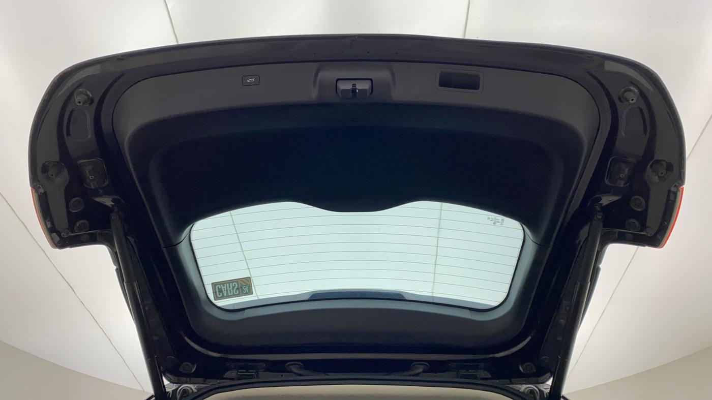 2021 MG HECTOR PLUS SHARP 1.5 PETROL TURBO DCT 6-STR, Petrol, Automatic, 31,138 km, Boot Door Open