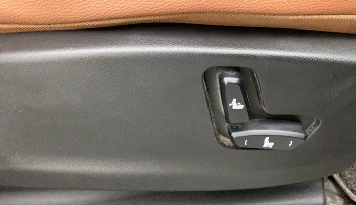 2021 MG HECTOR PLUS SHARP 1.5 PETROL TURBO DCT 6-STR, Petrol, Automatic, 31,138 km, Driver Side Adjustment Panel