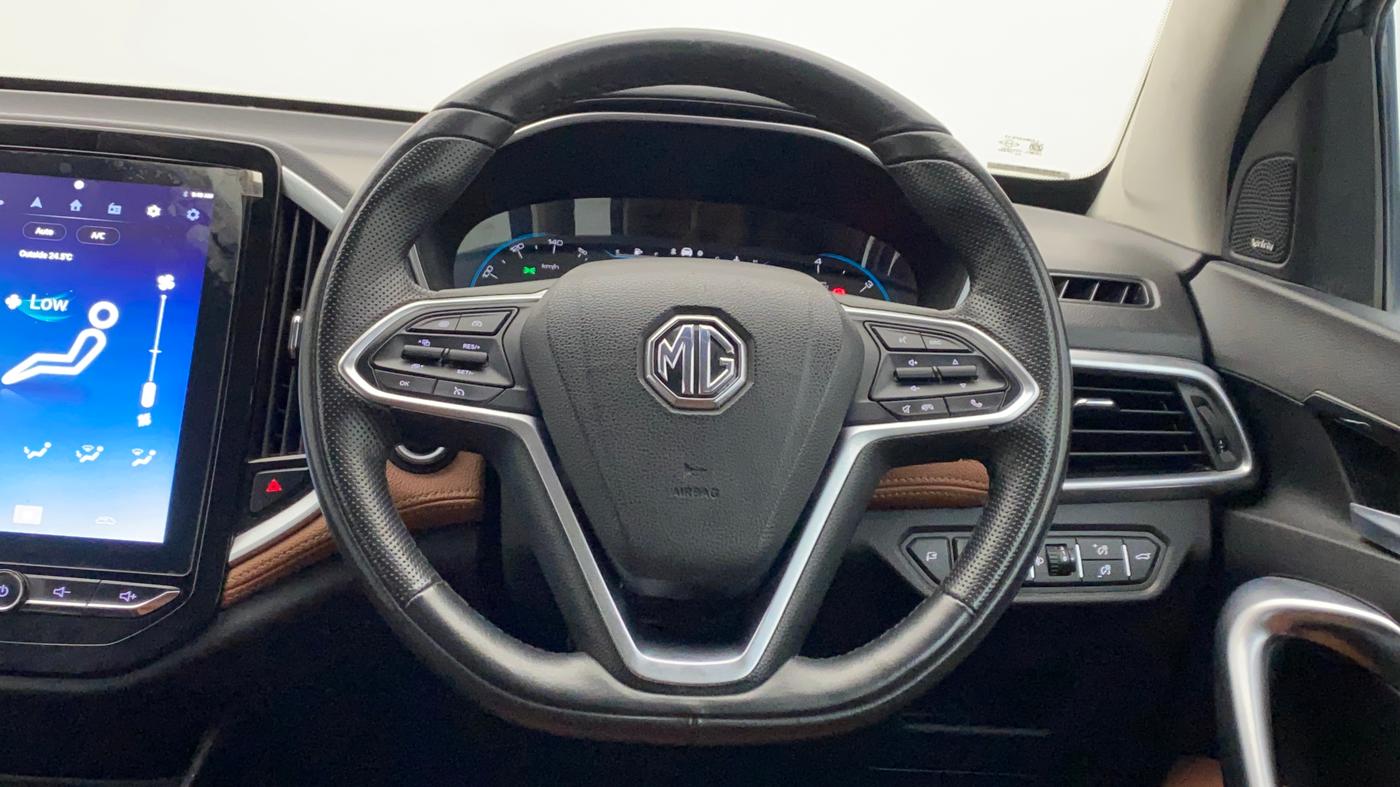 2021 MG HECTOR PLUS SHARP 1.5 PETROL TURBO DCT 6-STR, Petrol, Automatic, 31,138 km, Steering Wheel Close Up