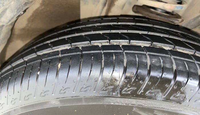 2022 Nissan MAGNITE XV PREMIUM TURBO (O), Petrol, Manual, 30,581 km, Right Front Tyre Tread