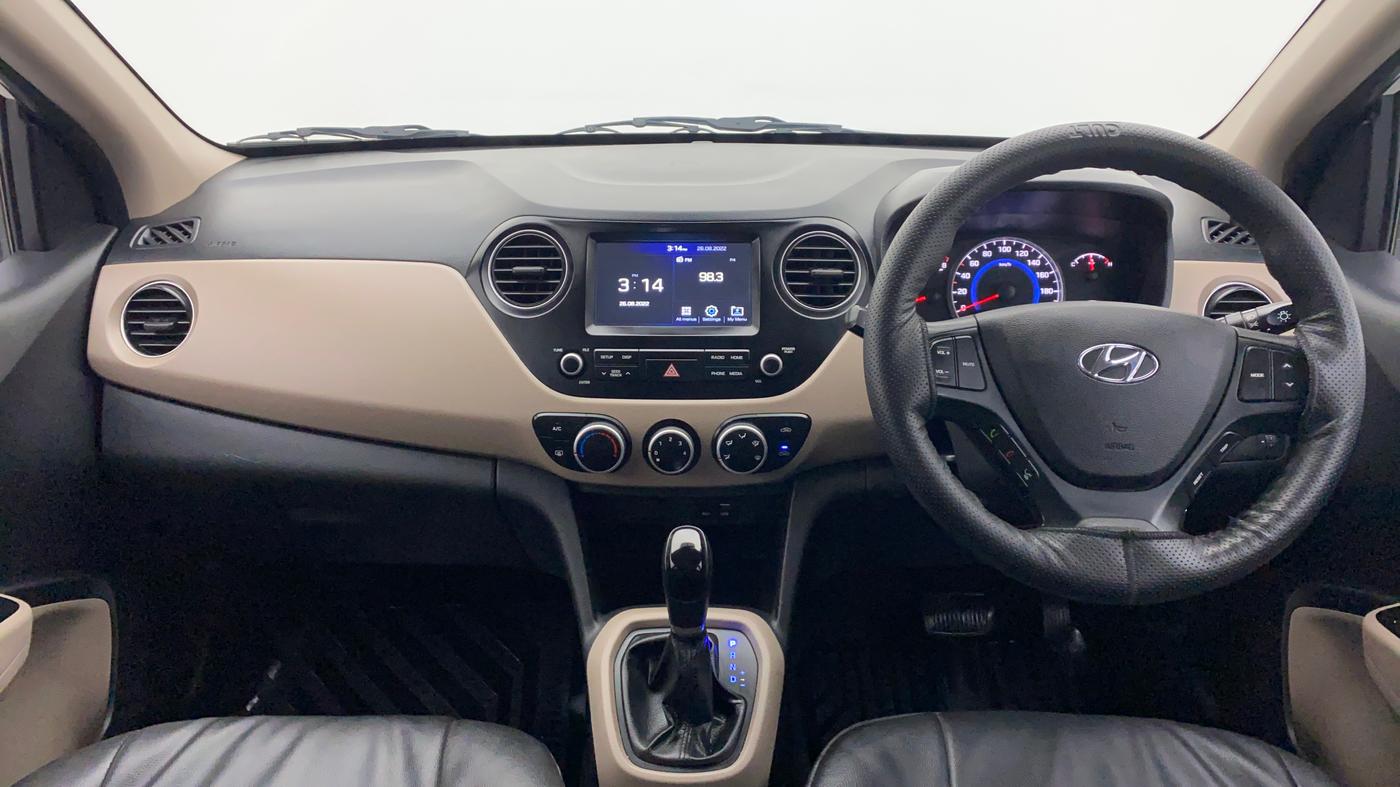 2017 Hyundai Grand i10 SPORTZ (O) 1.2 AT VTVT, Petrol, Automatic, 79,360 km, Dashboard