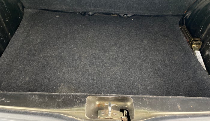 2016 Renault Kwid RXT 0.8, Petrol, Manual, 56,130 km, Boot Inside