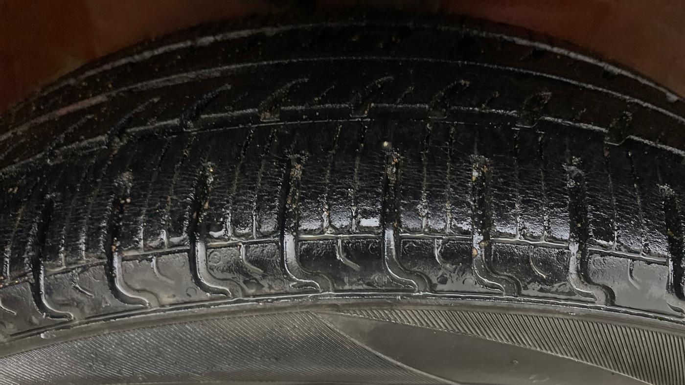 2016 Maruti Wagon R 1.0 VXI, Petrol, Manual, 1,13,086 km, Right Front Tyre Tread