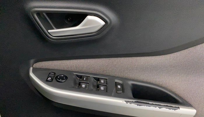 2021 Nissan MAGNITE XL, Petrol, Manual, 93,306 km, Driver Side Door Panels Control