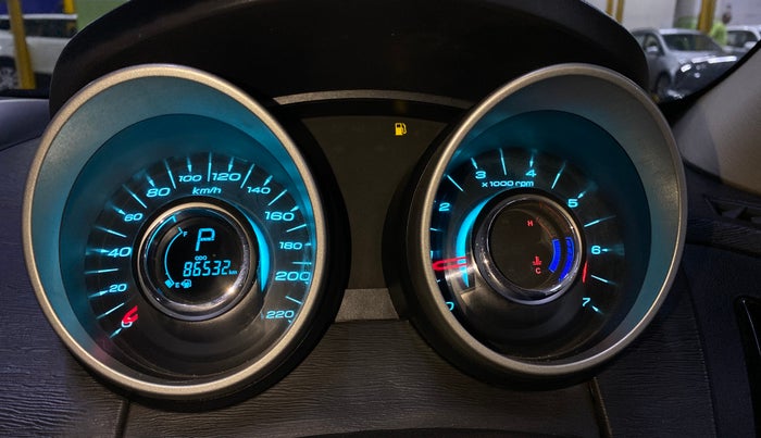 2017 Mahindra XUV500 W9 AT, Diesel, Automatic, 86,529 km, Odometer Image