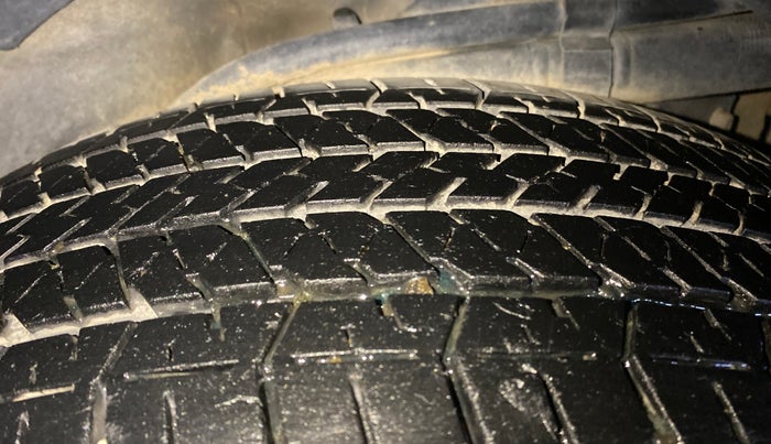 2017 Mahindra XUV500 W9 AT, Diesel, Automatic, 86,529 km, Left Rear Tyre Tread