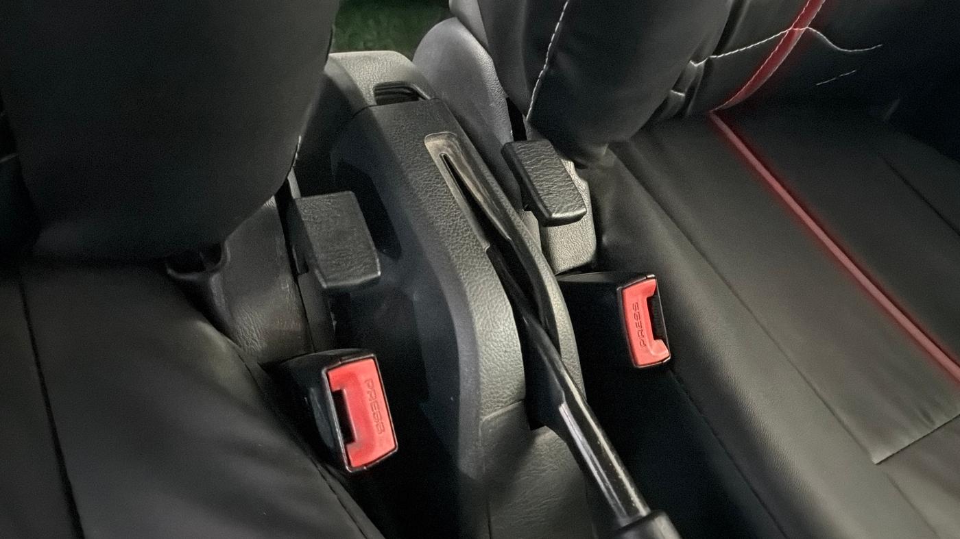 2023 Maruti Eeco  5 STR STD, Petrol, Manual, 45,240 km, Driver Side Adjustment Panel