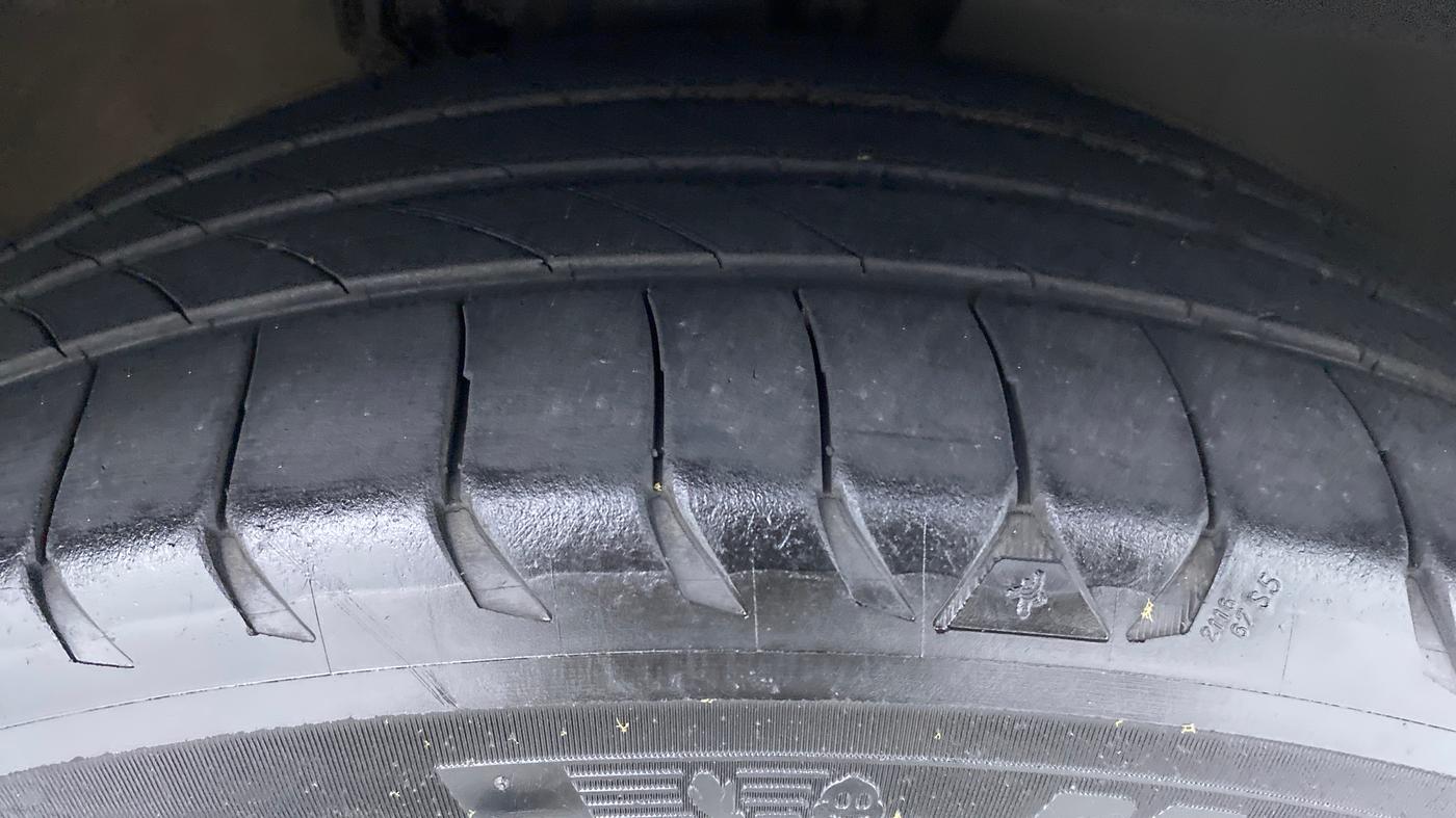 2018 Volkswagen Ameo HIGHLINE DSG 1.5 DIESEL , Diesel, Automatic, 84,395 km, Right Front Tyre Tread