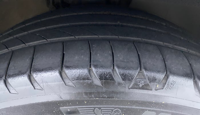 2018 Volkswagen Ameo HIGHLINE DSG 1.5 DIESEL , Diesel, Automatic, 84,395 km, Right Front Tyre Tread