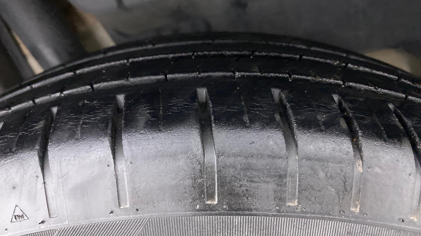 2018 Maruti Swift ZXI PLUS AMT, Petrol, Automatic, 30,563 km, Right Rear Tyre Tread