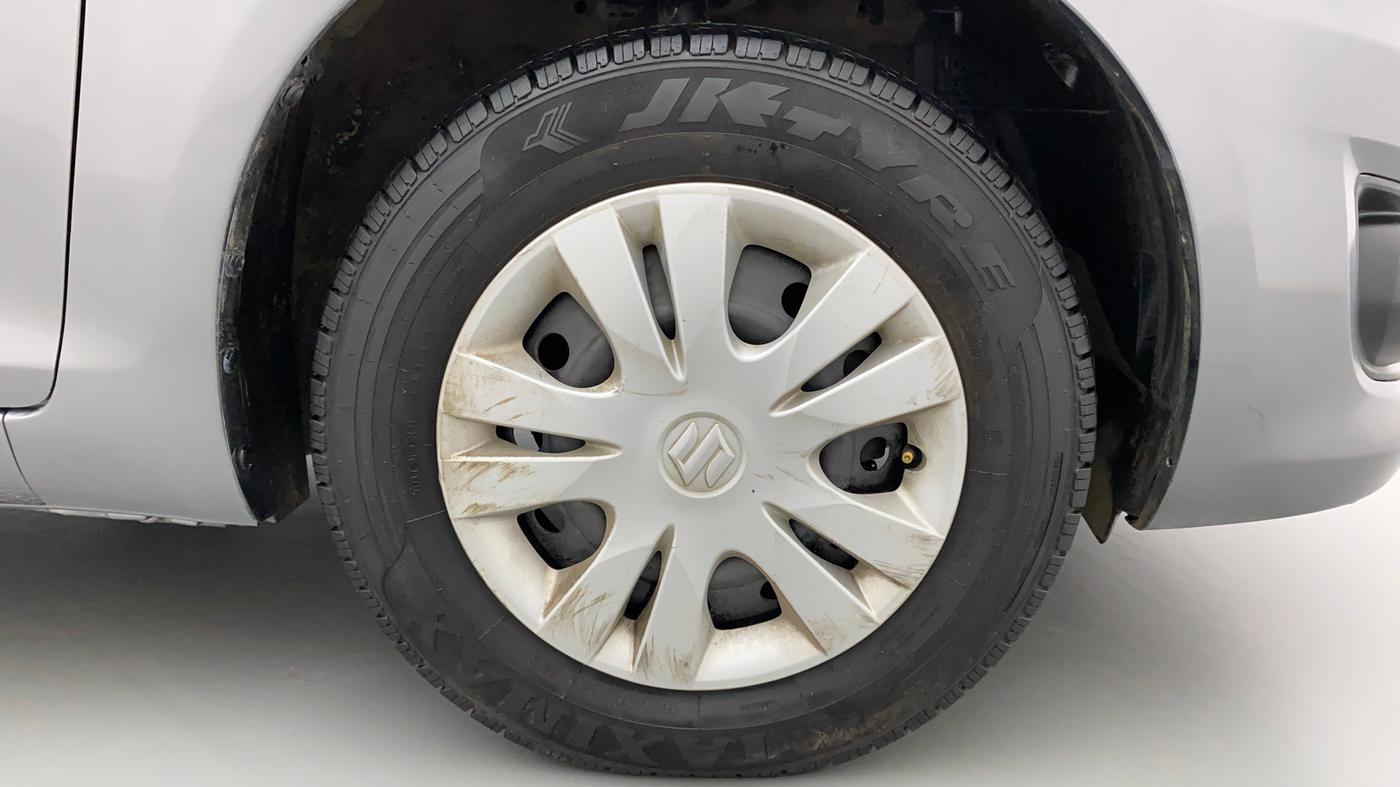2013 Maruti Swift Dzire VDI, Diesel, Manual, 66,408 km, Right Front Wheel