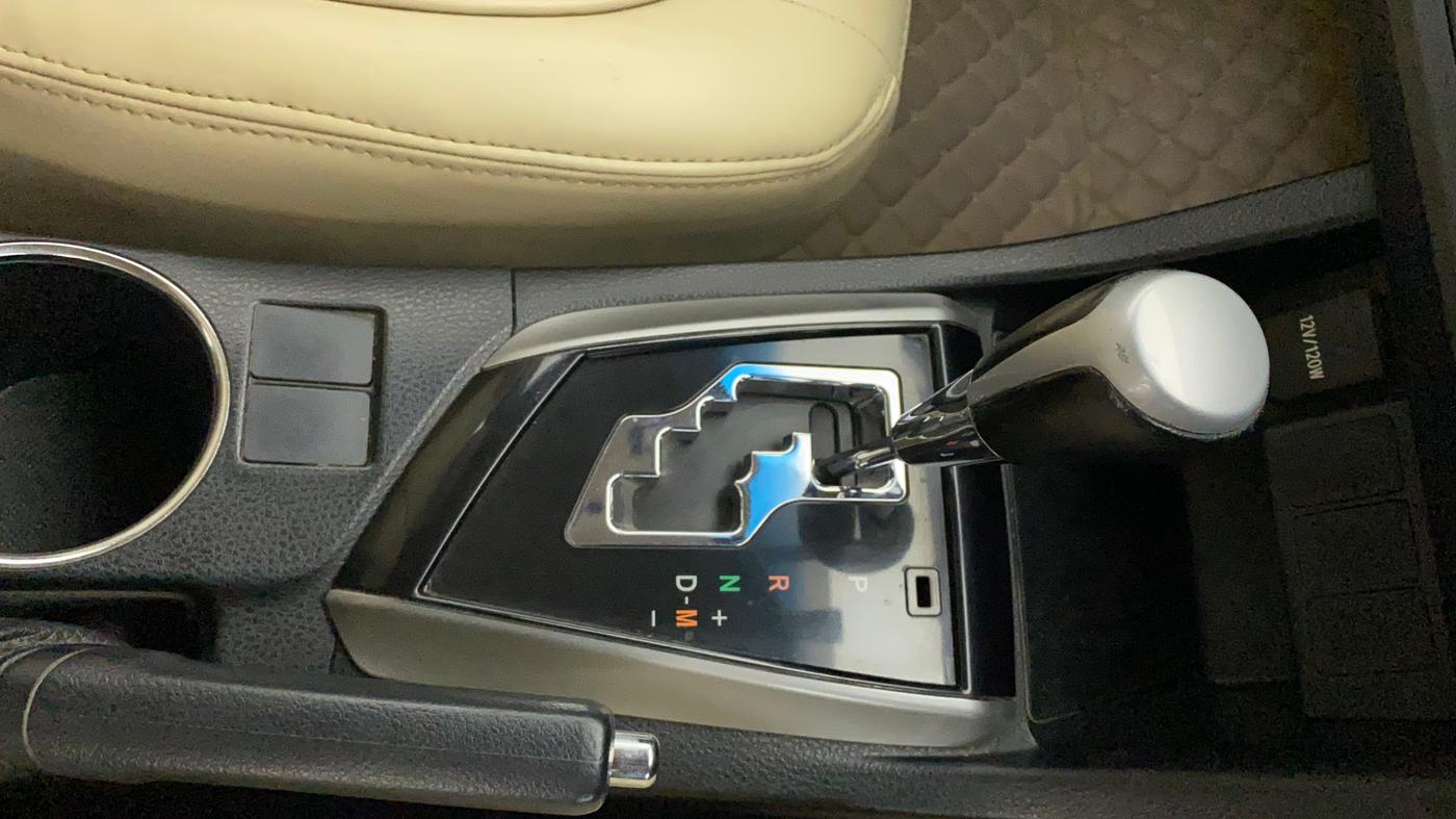 2016 Toyota Corolla Altis VL CVT PETROL, CNG, Automatic, 1,11,426 km, Gear Lever