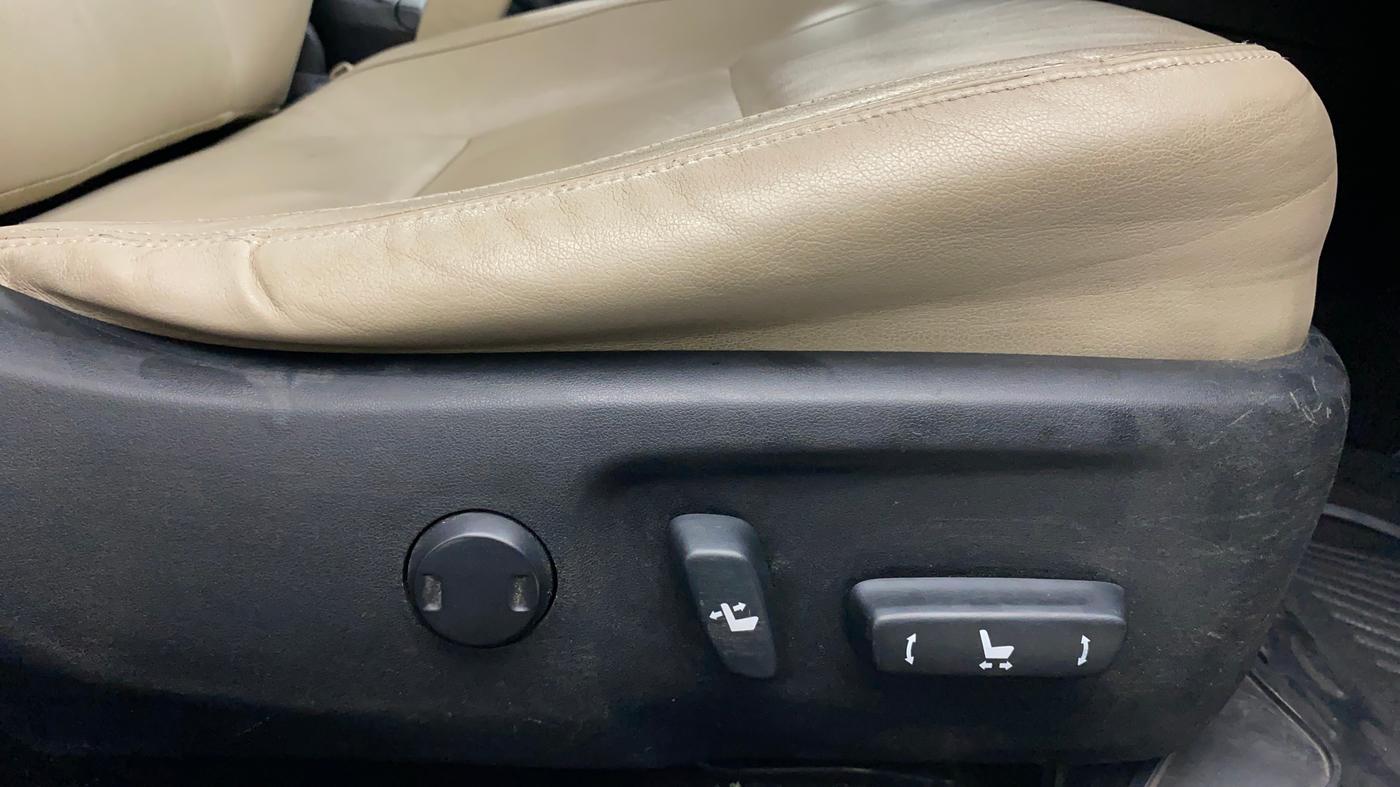 2014 Toyota Corolla Altis GL, Petrol, Manual, 88,767 km, Driver Side Adjustment Panel
