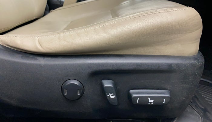 2014 Toyota Corolla Altis GL, Petrol, Manual, 88,767 km, Driver Side Adjustment Panel