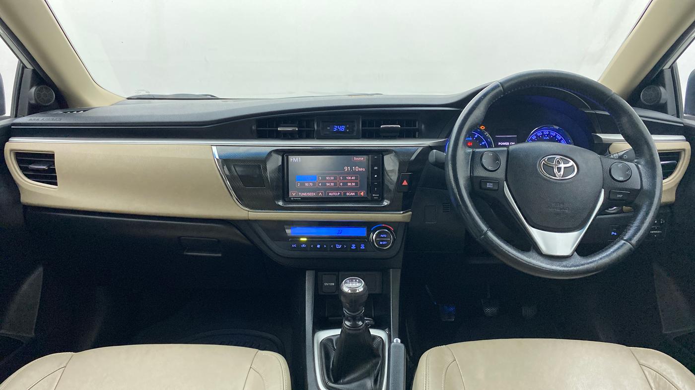 2014 Toyota Corolla Altis GL, Petrol, Manual, 88,767 km, Dashboard