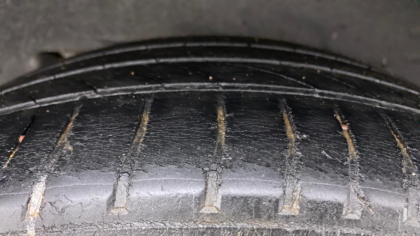 2014 Toyota Corolla Altis GL, Petrol, Manual, 88,767 km, Left Rear Tyre Tread