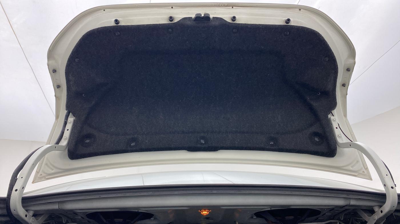 2014 Toyota Corolla Altis GL, Petrol, Manual, 88,767 km, Boot Door Open