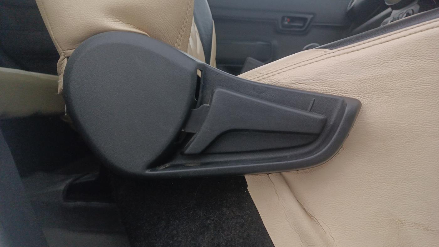 2021 Maruti S PRESSO VXI PLUS AMT, Petrol, Automatic, 36,645 km, Driver Side Adjustment Panel