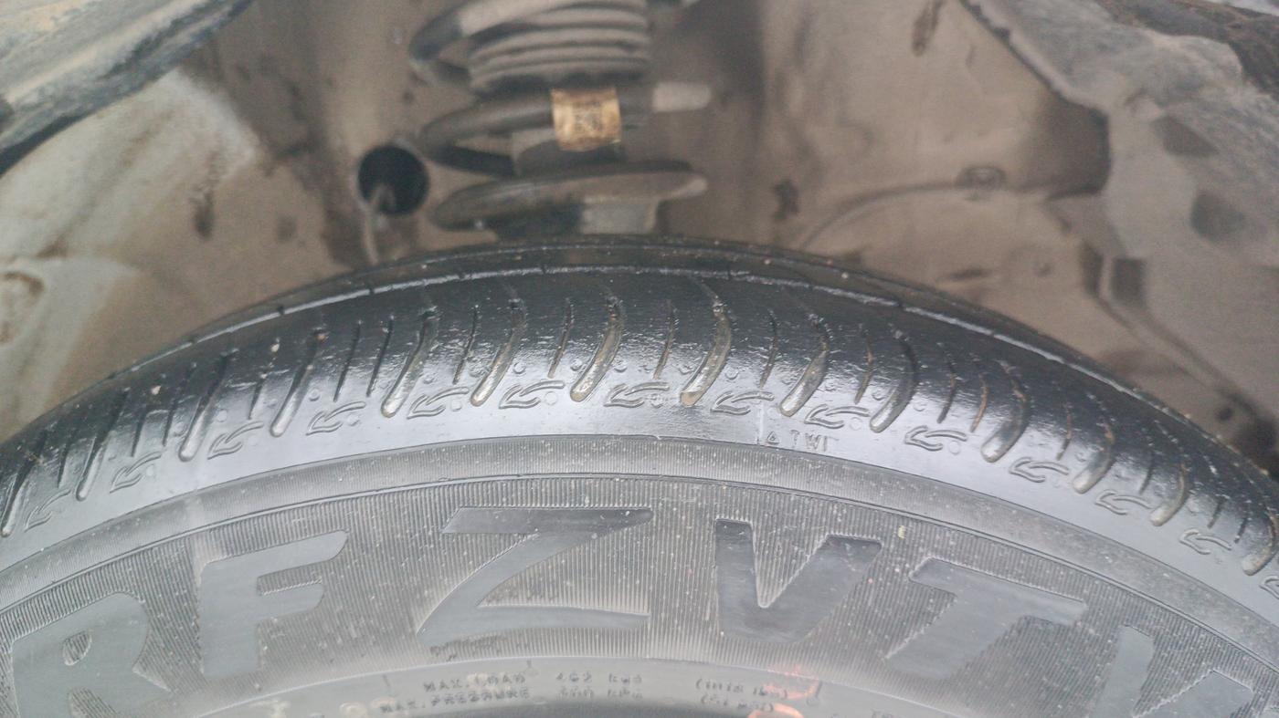2021 Maruti S PRESSO VXI PLUS AMT, Petrol, Automatic, 36,645 km, Right Front Tyre Tread