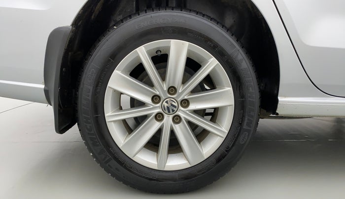 2017 Volkswagen Vento HIGHLINE TDI AT, Diesel, Automatic, 57,986 km, Right Rear Wheel