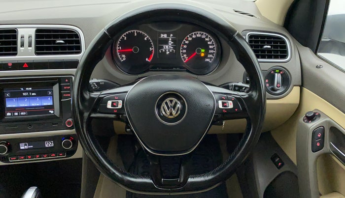 2017 Volkswagen Vento HIGHLINE TDI AT, Diesel, Automatic, 57,986 km, Steering Wheel Close Up