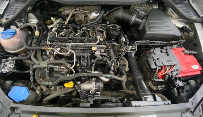 2017 Volkswagen Vento HIGHLINE TDI AT, Diesel, Automatic, 57,986 km, Open Bonet