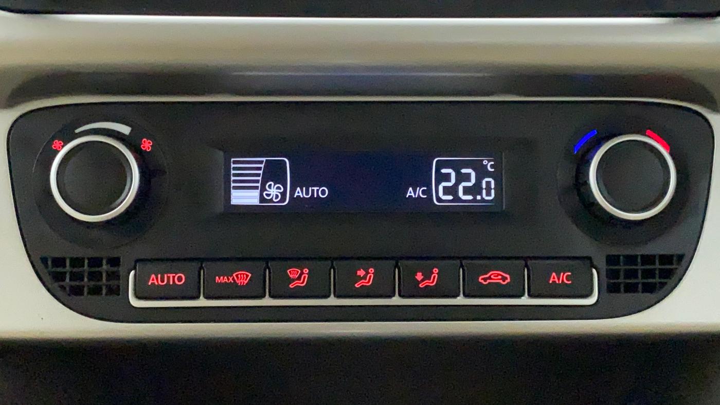 2017 Volkswagen Vento HIGHLINE TDI AT, Diesel, Automatic, 57,986 km, Automatic Climate Control