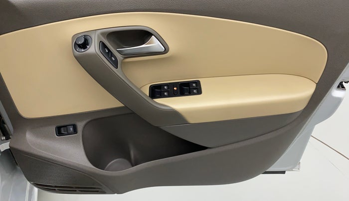 2017 Volkswagen Vento HIGHLINE TDI AT, Diesel, Automatic, 57,986 km, Driver Side Door Panels Control