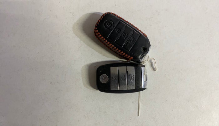 2021 KIA SONET GTX PLUS 1.0 DCT, Petrol, Automatic, 45,539 km, Key Close Up