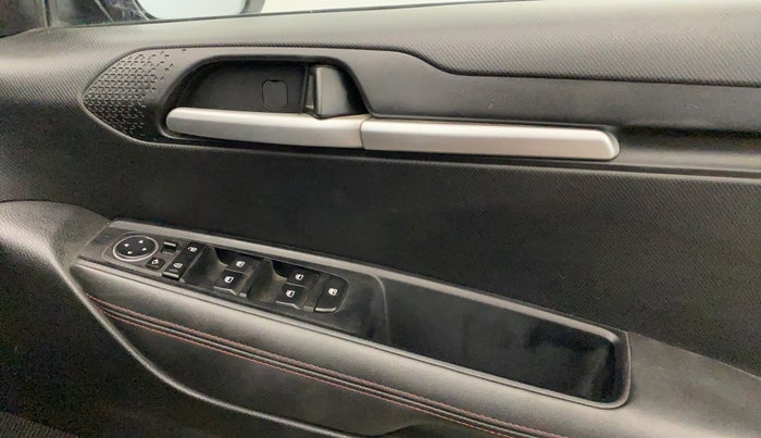 2021 KIA SONET GTX PLUS 1.0 DCT, Petrol, Automatic, 45,539 km, Driver Side Door Panels Control