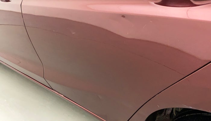 2017 Honda Jazz 1.2L I-VTEC V, Petrol, Manual, 1,04,845 km, Rear left door - Slightly dented