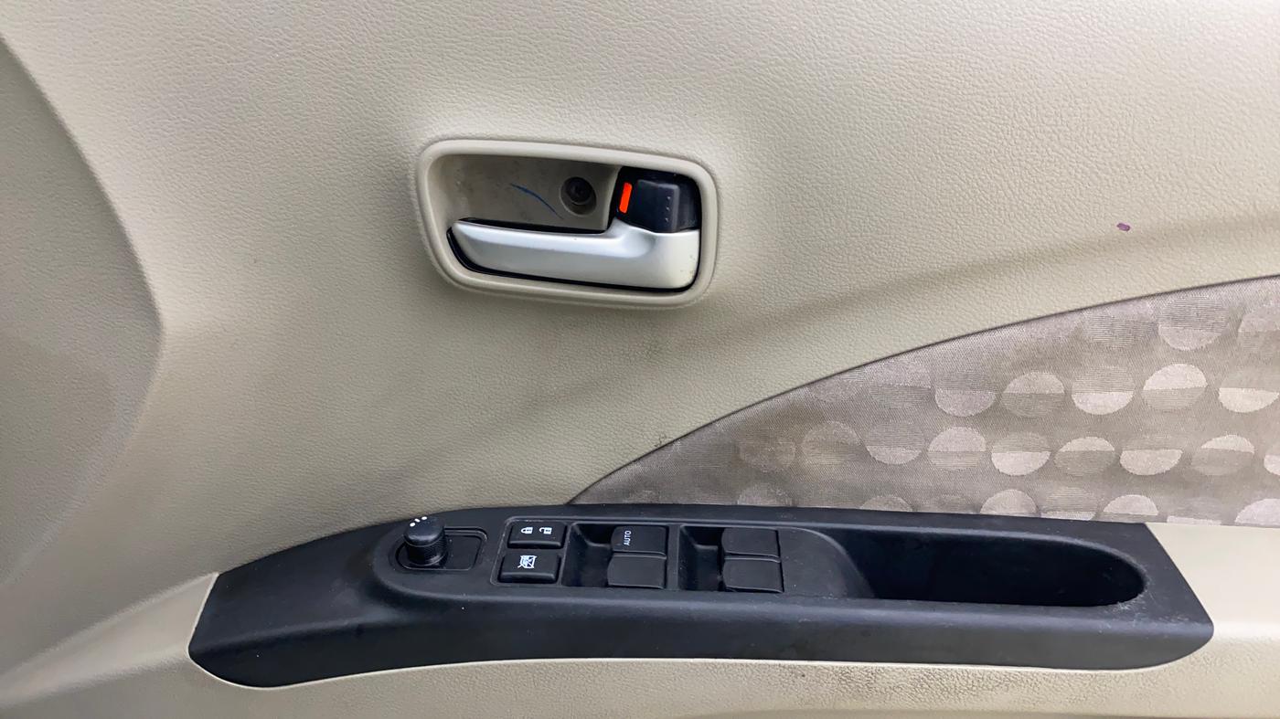 2017 Maruti Celerio ZXI AMT, Petrol, Automatic, 52,908 km, Driver Side Door Panels Control