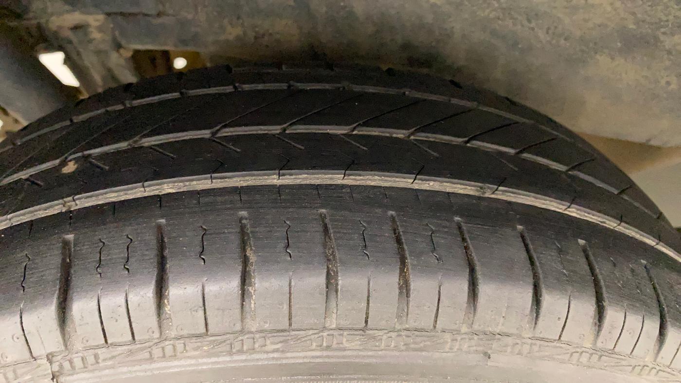 2010 Maruti Wagon R 1.0 LXI, Petrol, Manual, 86,490 km, Right Rear Tyre Tread