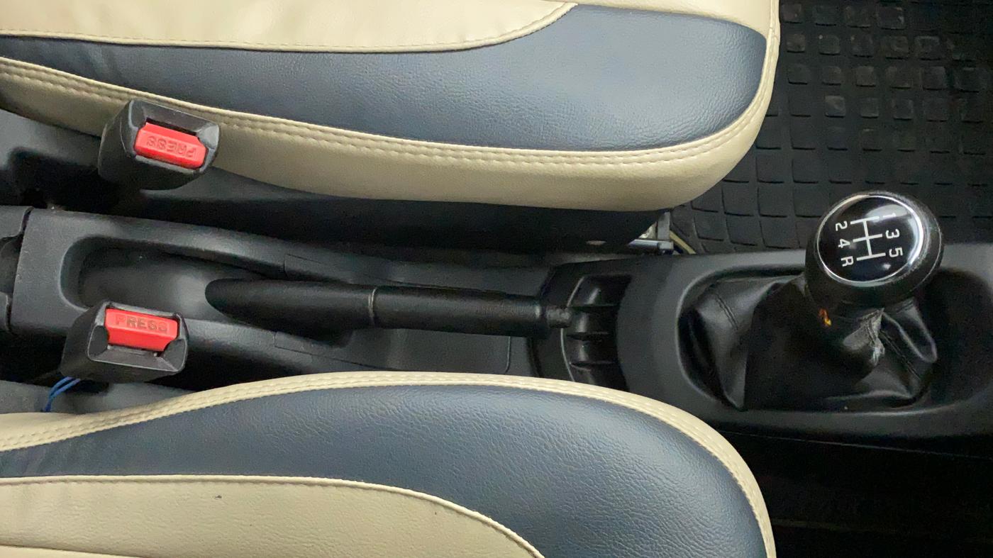2010 Maruti Wagon R 1.0 LXI, Petrol, Manual, 86,490 km, Gear Lever