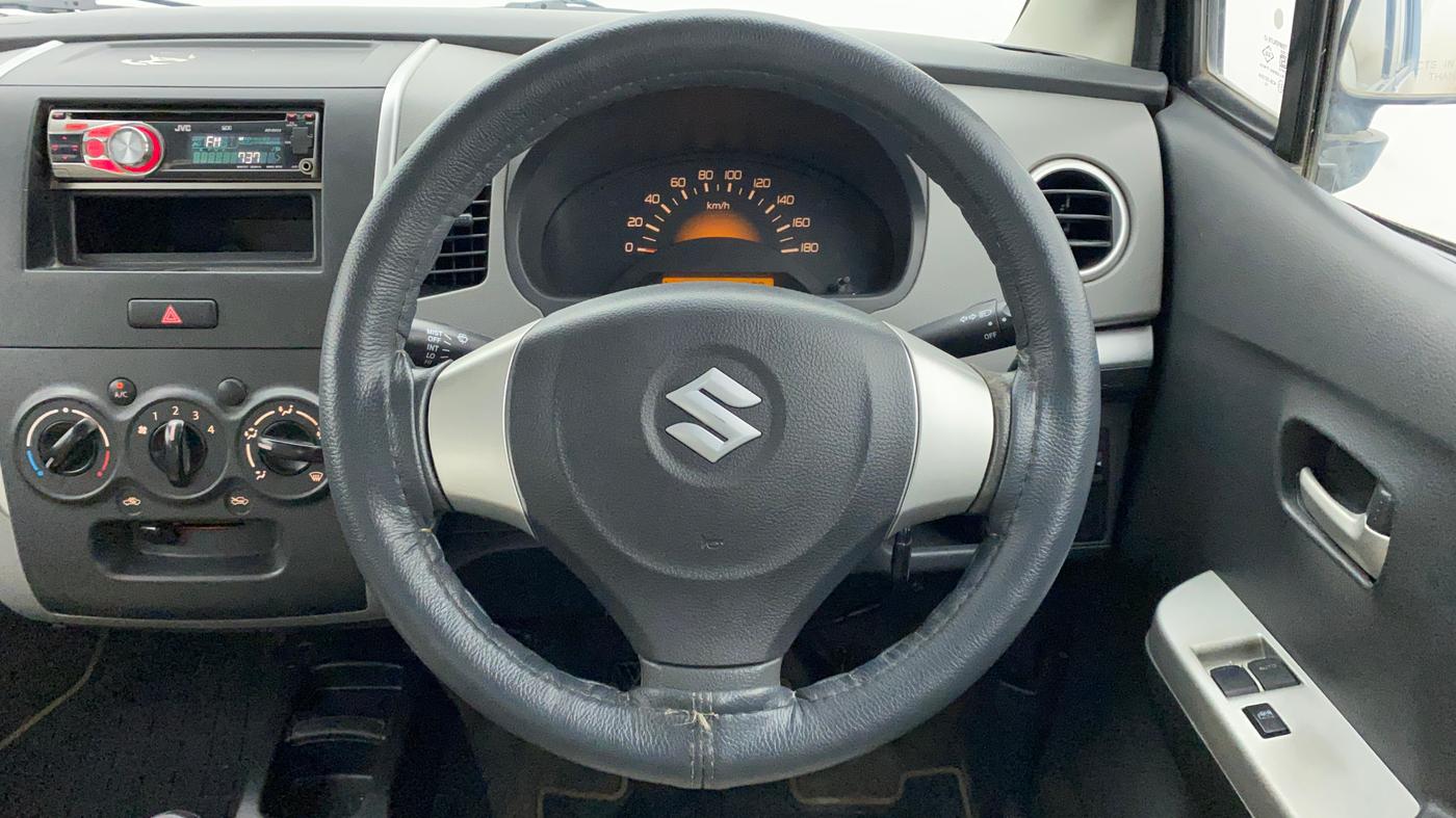 2010 Maruti Wagon R 1.0 LXI, Petrol, Manual, 86,490 km, Steering Wheel Close Up