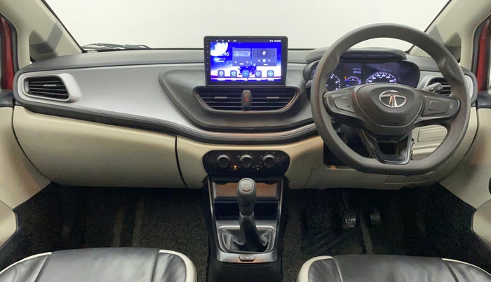 2022 Tata ALTROZ XE PETROL, Petrol, Manual, 11,240 km, Dashboard