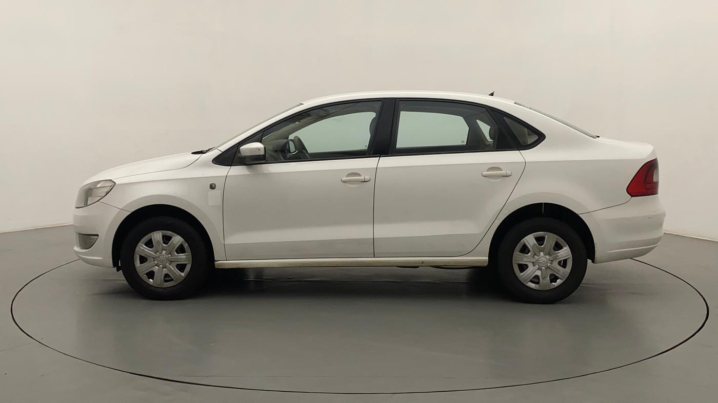 2013 Skoda Rapid AMBITION 1.6 TDI CR MT PLUS, Diesel, Manual, 81,585 km, Left Side