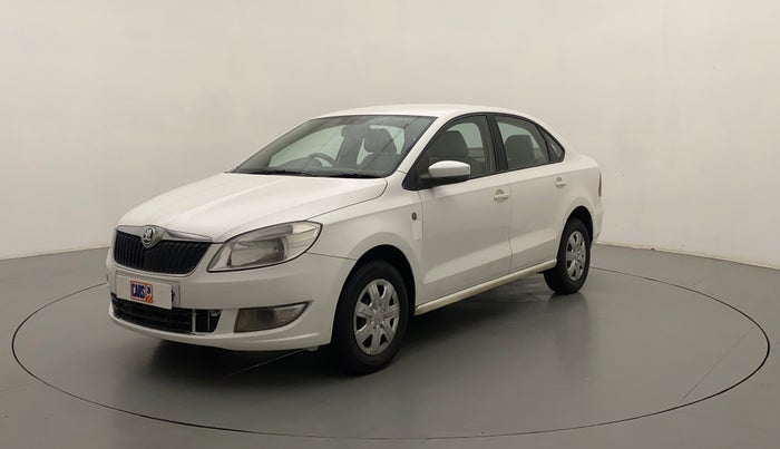 2013 Skoda Rapid AMBITION 1.6 TDI CR MT PLUS, Diesel, Manual, 81,585 km, Left Front Diagonal