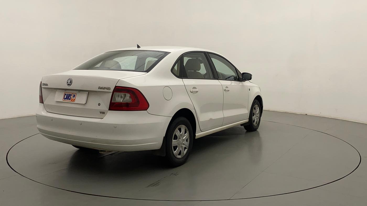 2013 Skoda Rapid AMBITION 1.6 TDI CR MT PLUS, Diesel, Manual, 81,585 km, Right Back Diagonal