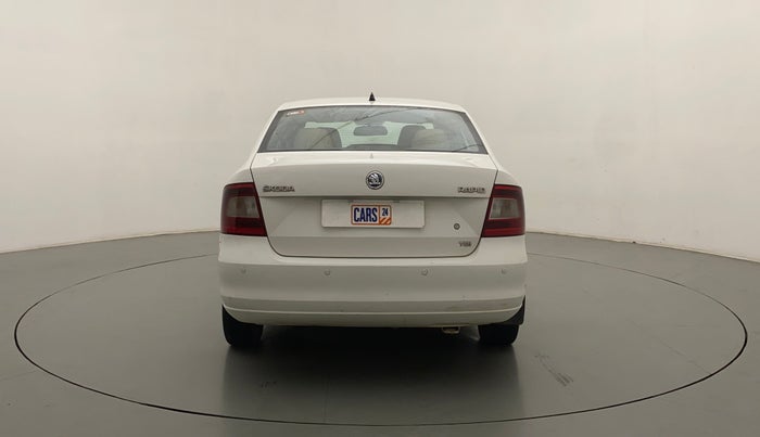 2013 Skoda Rapid AMBITION 1.6 TDI CR MT PLUS, Diesel, Manual, 81,585 km, Back/Rear